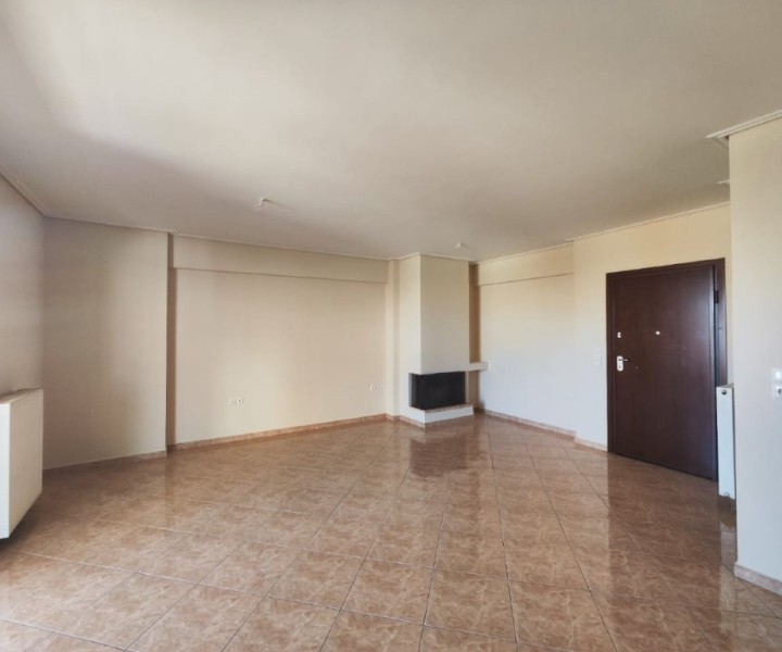 NIKAIA 87M2 240.000 Eur